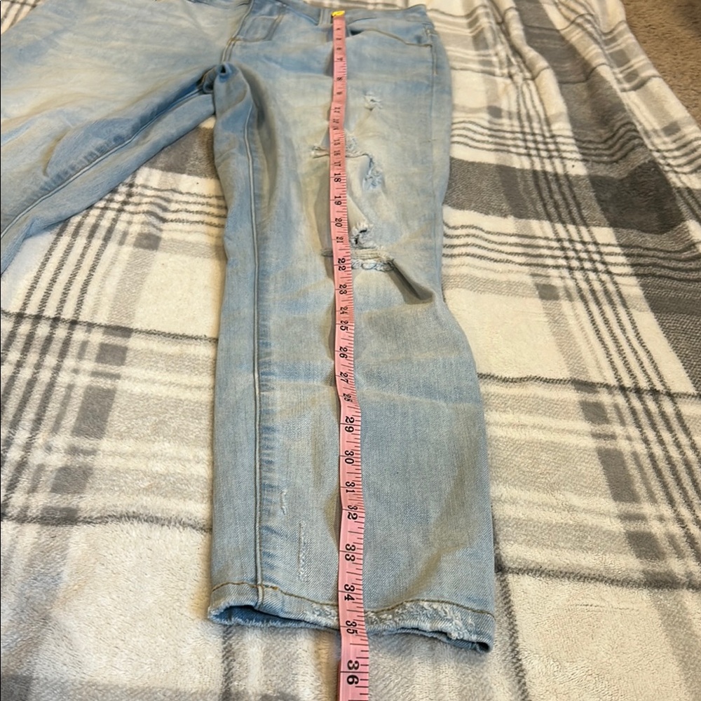 Shoe Dazzle Blue Ankle Cropped Jeans with Distressed Details - Picture 6 of 7